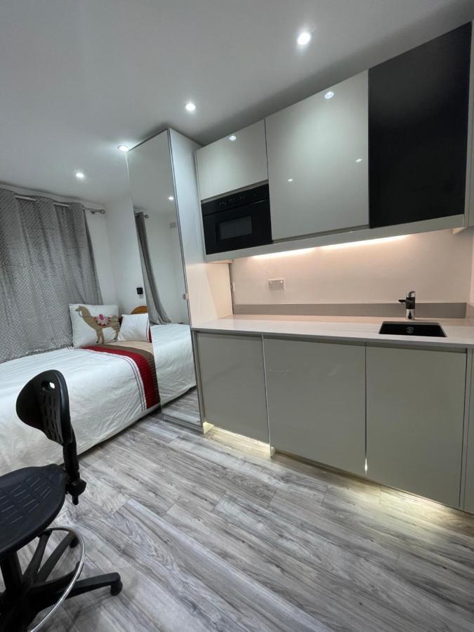 Luxury Rooms With En-Suite Bathrooms - West London Harrow on the Hill Ngoại thất bức ảnh